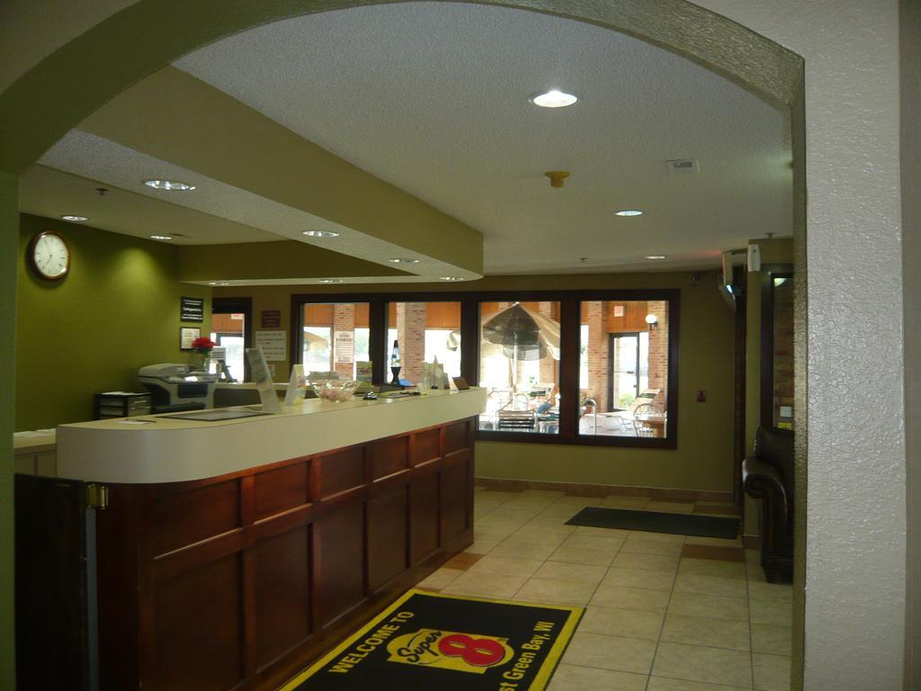 Super 8 By Wyndham Green Bay I-43 Bus. Park Eksteriør billede